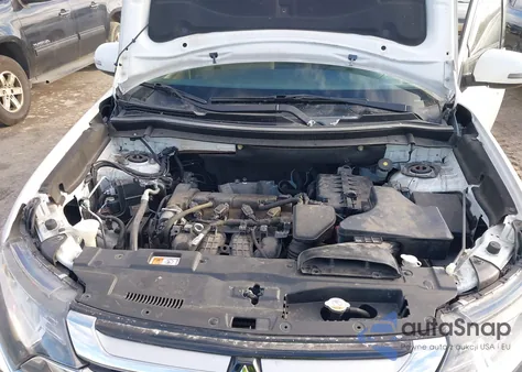 2016 Mitsubishi Outlander Se z USA, uszkodzony, nr VIN JA4AZ3A32GZ004801